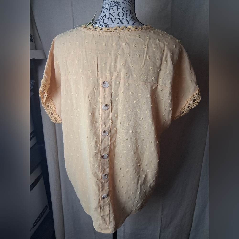UVN Small Summer Shirts for Women Short Sleeve Blouses Crewneck Lace Nwt - Picture 6 of 7
